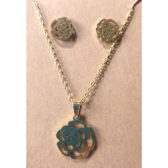 Beautiful Stainless Steel 18" Necklace & Earring Set New in Gift Box - Picture 1 of 3